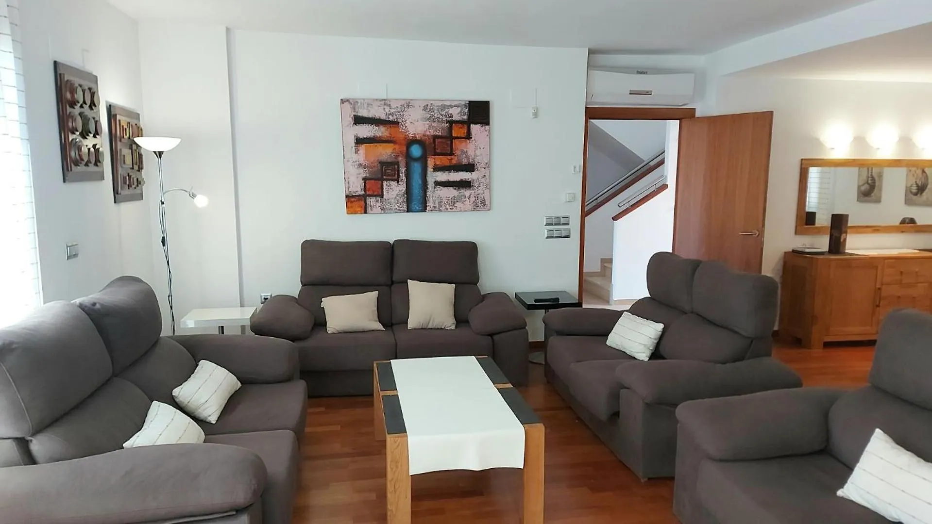 Ideal House To Get To Know Granada Tatil Evi